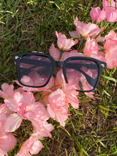 Load image into Gallery viewer, Whitney - Honey Juliet Honey Juliet