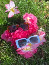 Load image into Gallery viewer, Milan